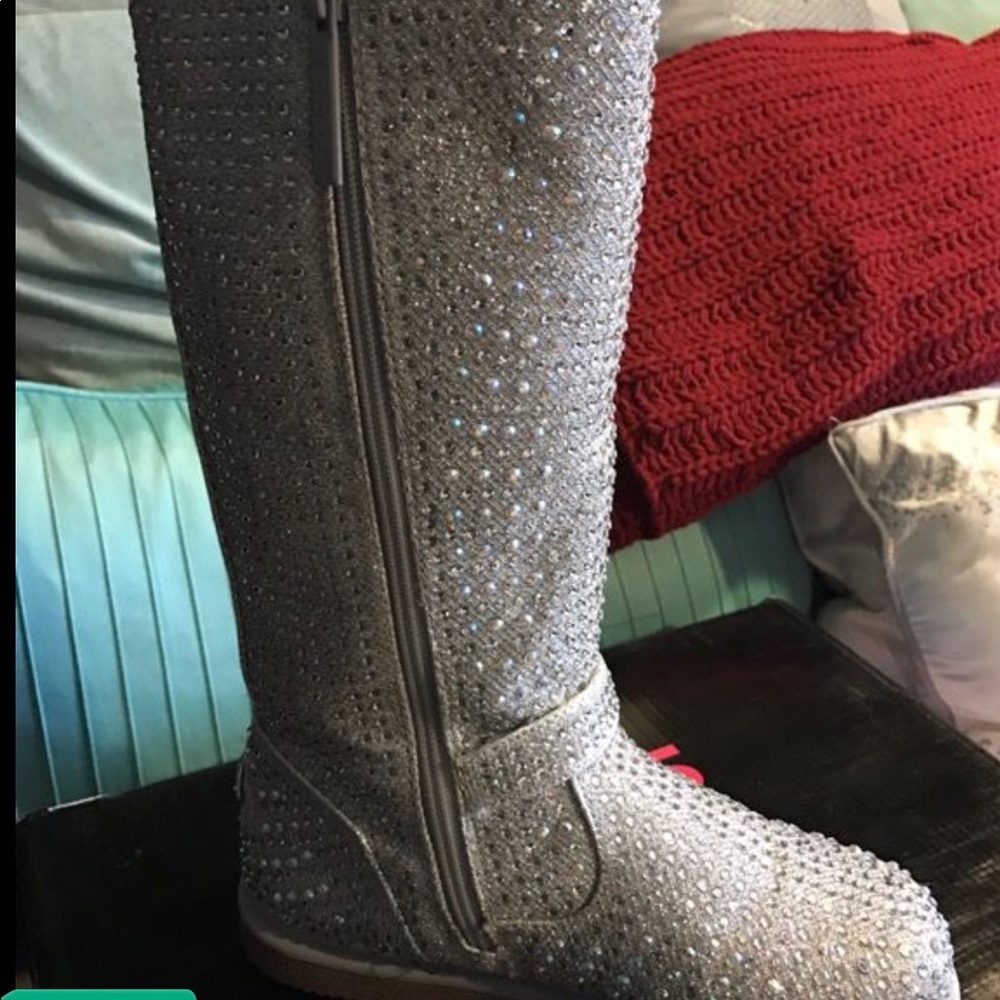 Girls boots